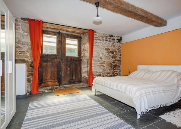 103-GCH-1111-Cerdriz-habitacion-cama-madera-64f8704e1dc1c