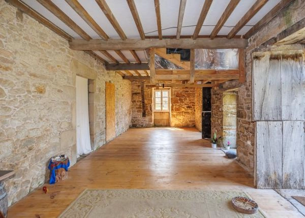 58-GCH-1111-Cerdriz-piedra-madera-64f8702fdd844