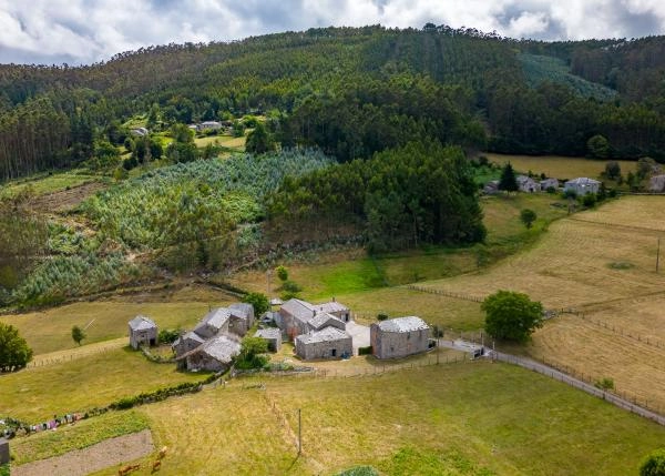 GCH-1133-Ourol-Gerdriz-aldea-casas-piedra-rural-dron-64c15af4ead04