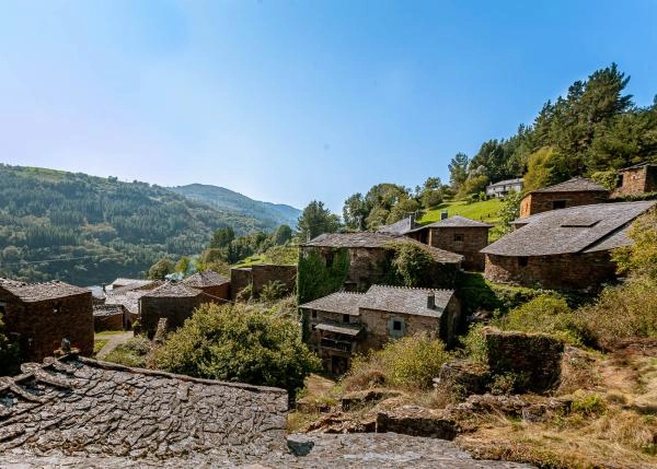 Argul-21-vista sobre pueblo