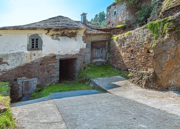 Argul-4-casa-con-tunel-y-torre