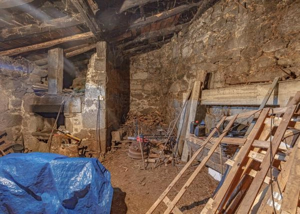 Castroverde-26-horno de piedra