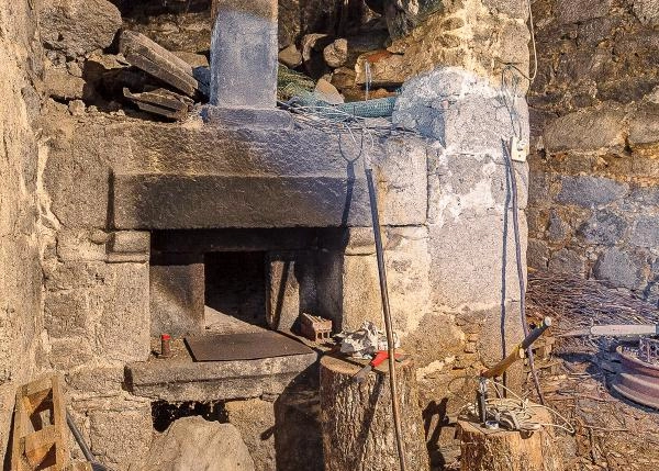 Castroverde-27-Horno de piedra