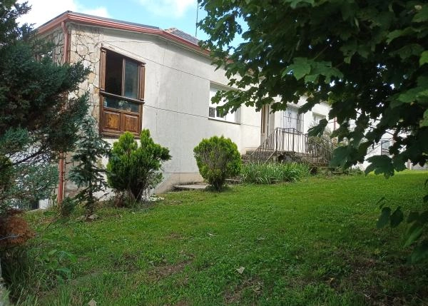 IMG20210801115045-parte de atras del hotel