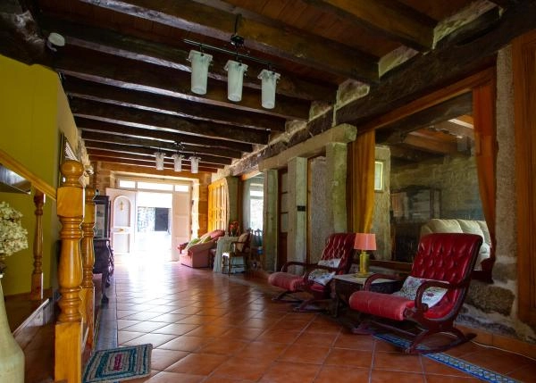 1406-int-3-64b105a3bb26d