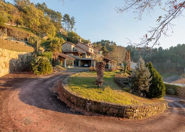 3 casa rural exterior