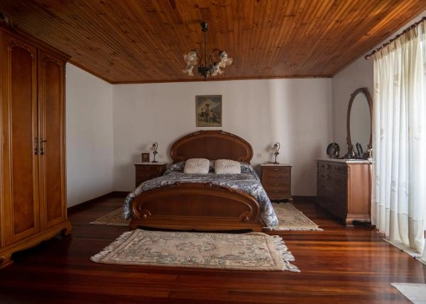 GCH-1450-Caseron-siglo-XVIII-cerca-de-Lugo-interior-dormitorio-2