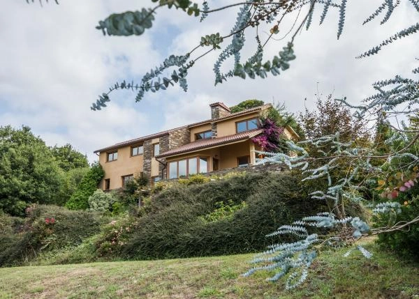 2-3-2-1-64af3e94637e3-frente-casa