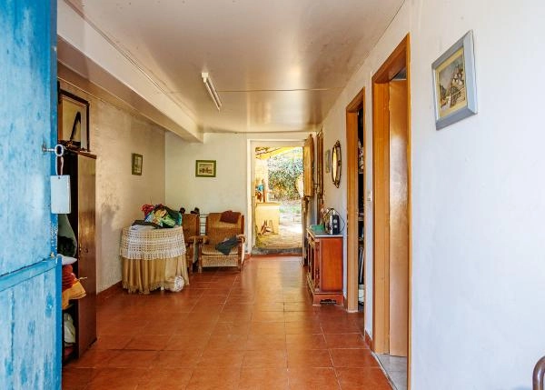 GCH-1530-As-Somozas-Int-24-pasillo