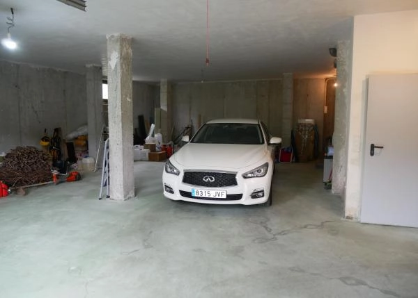 casa44-64ae68be8ec27-garaje