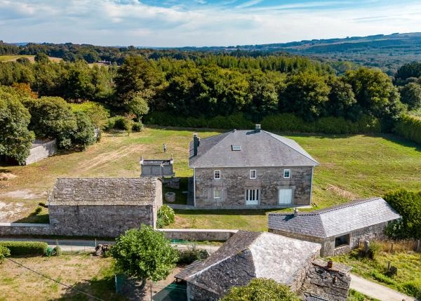 1562 Friol exterior vista area