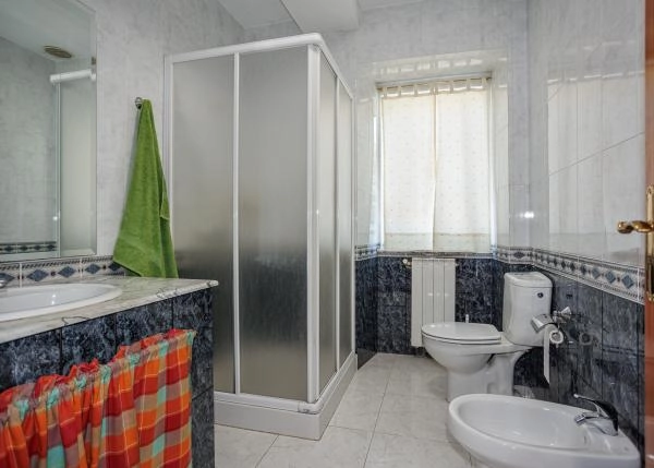 1562 Friol interior baño