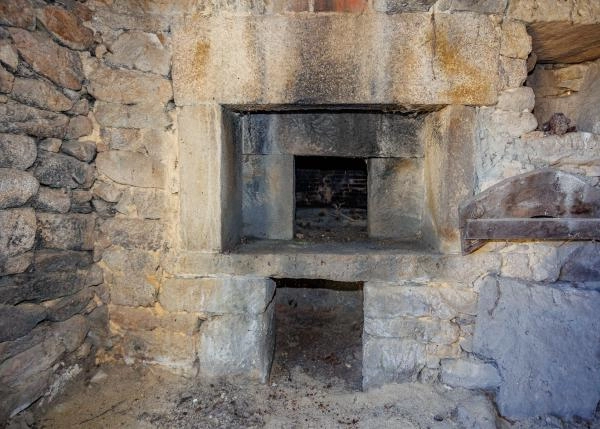 1592 Nodar Friol interiores horno