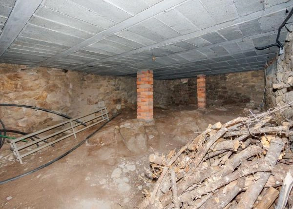 1600 Saa Belesarinterior bajos