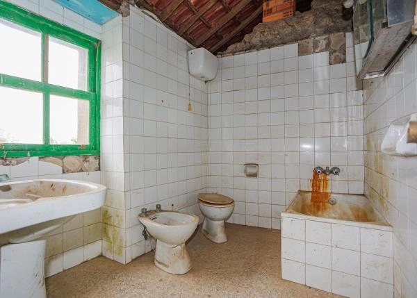 1600 Saa Belesar interior baño