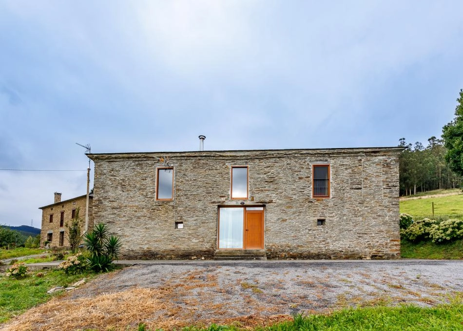 1603 2 Trabada exterior vista area