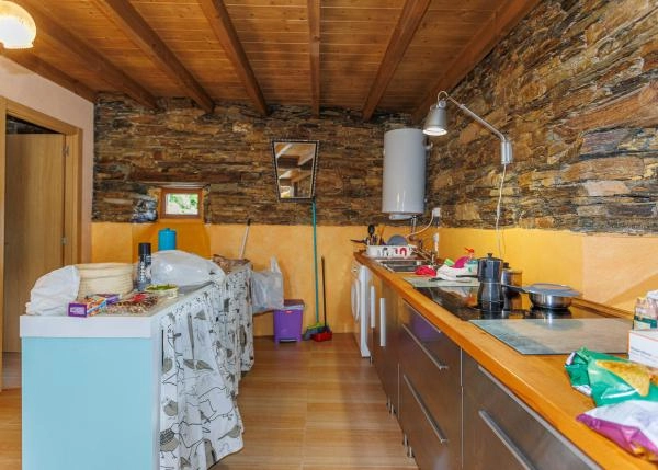 1603 2 Trabada interior cocina