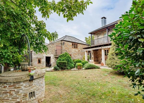 1604 exterior Bocamaos vista desde izquierda