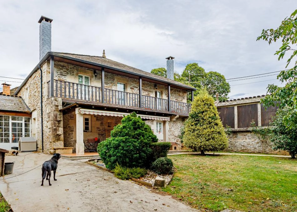 1604 exterior Bocamaos vista frontal