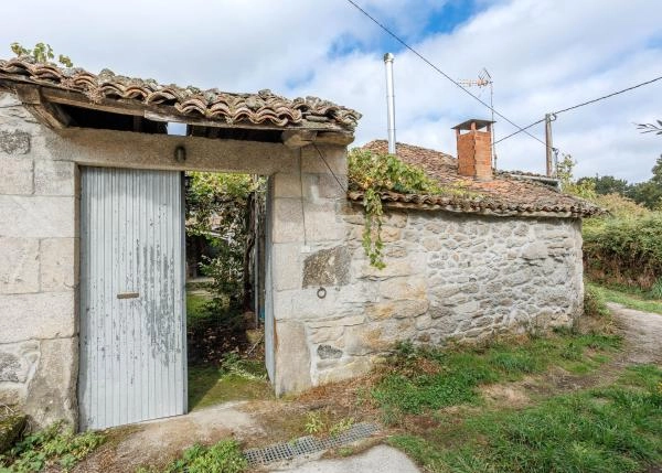 1609 exterior entrada a patio