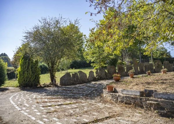 1615 Asturias exterior camino entrada