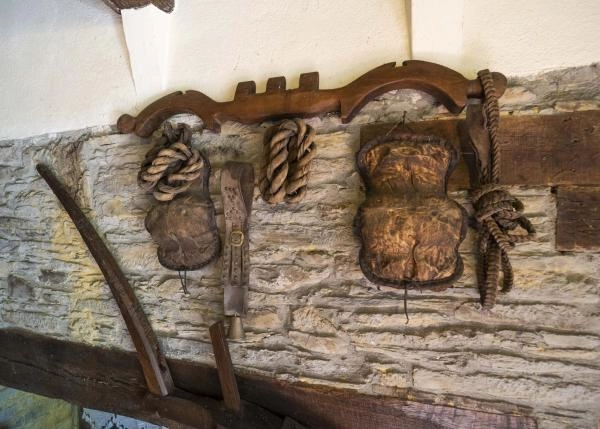 1615  2 Asturias interior bajo museo