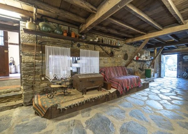 1615 1 Asturias interior bajo museo