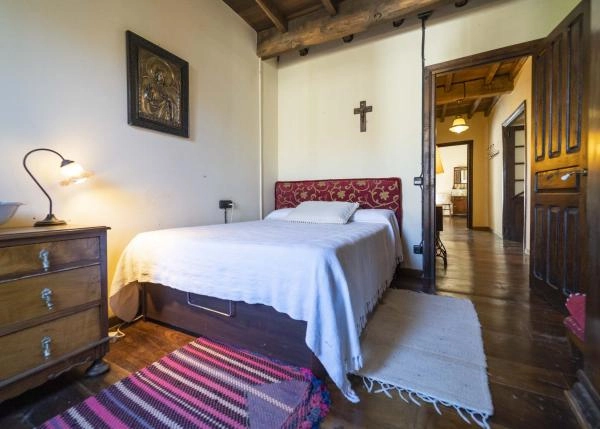 1615 1 Asturias interior habitacion 