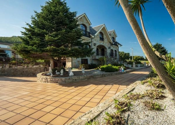  1616 Foz exterior vista lateral