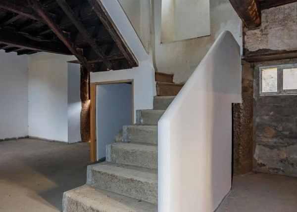 1621 1 Congostro Aranga interiorescalera