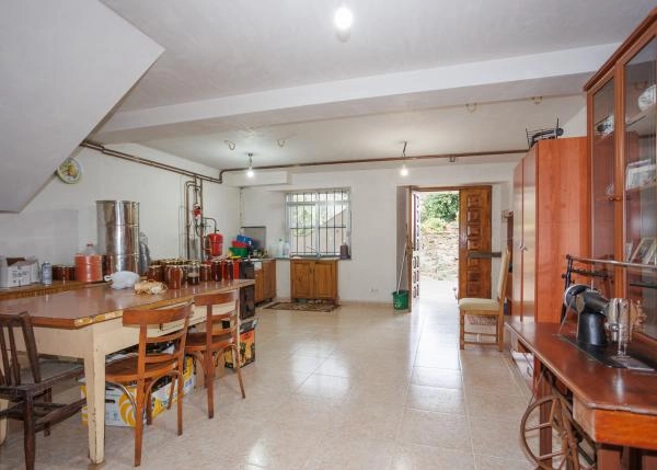 1622 A Pontenova interior bajo