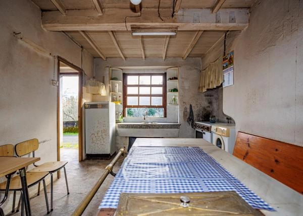 1626 2 Ourol interior cocina