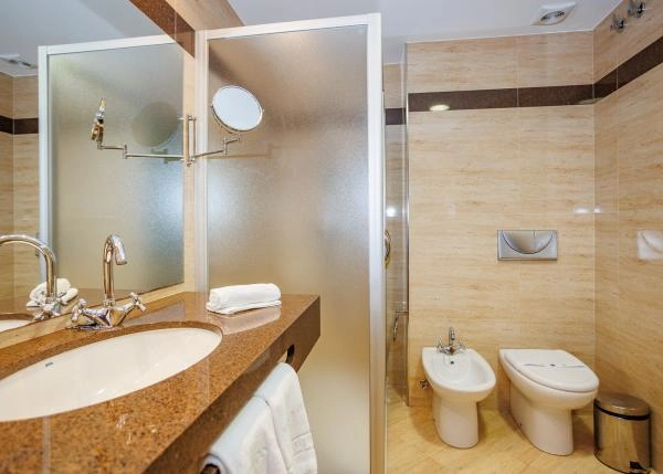 1628 3Hotel Vila do Val interiores baño