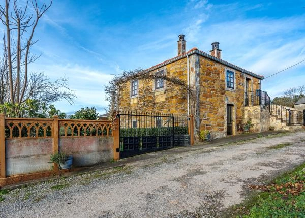 1642 Taboada exteriores vista desde carretera