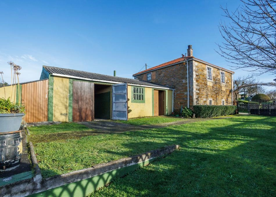 1642 Taboada exteriores