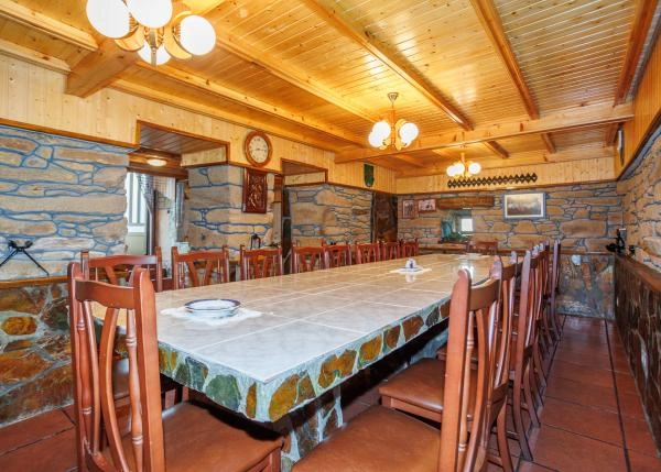  1642 Taboada interiores mesa comedor