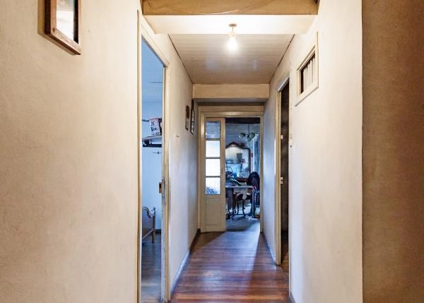 1645 Aranga interiores pasillo