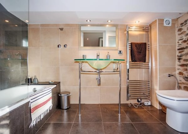 1648 4 San Sadurniño Interior baño