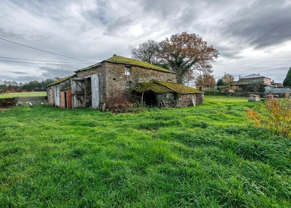 1651 1 Cela vista desde fuera casa