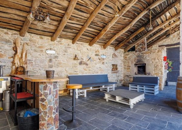 1655 1 Barbadelo Exteriores bar