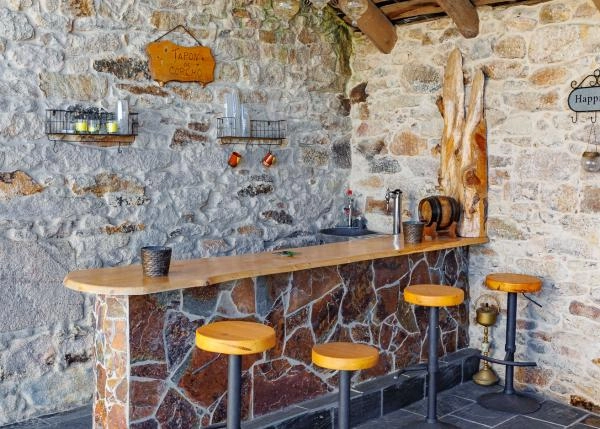 1655 2 Barbadelo Exteriores bar