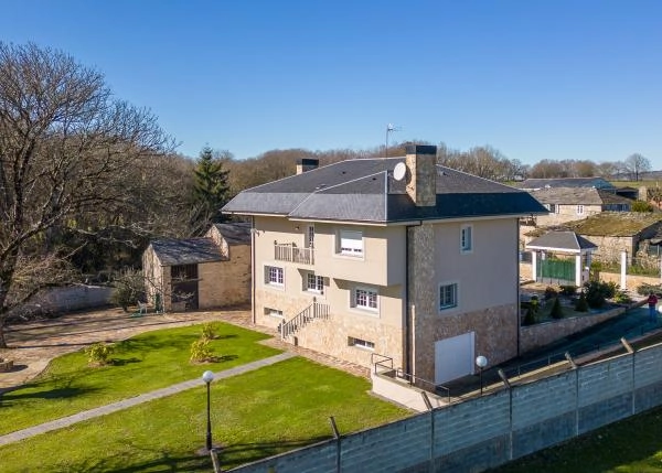 1655 1 Barbadelo Exteriores vista trasera