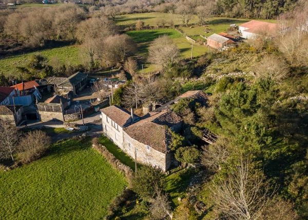  1657 1 Monterroso Exterior vista area de casas