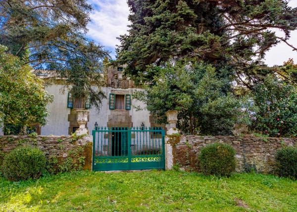 1663 Pazo Pena Corveiras Exterior entrada a jardin