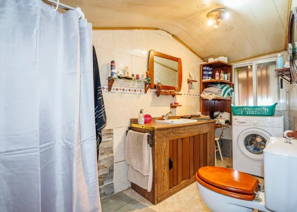 1666 Rodeiro Interior baño casa rural galicia