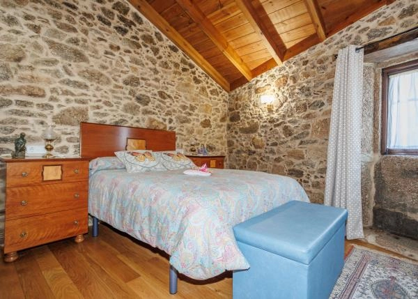 1676 Carballal interior habitacion