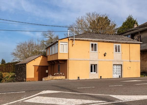 1687 A Torre vista desde carretera Exterior