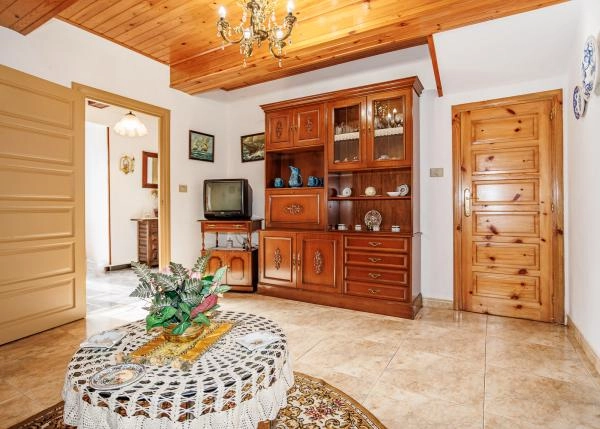 1687 A Torre Interior salon planta baja