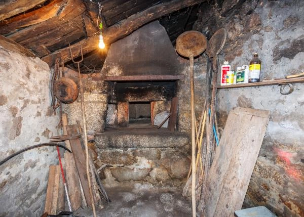 1697 San Sadurnino horno Interiores 