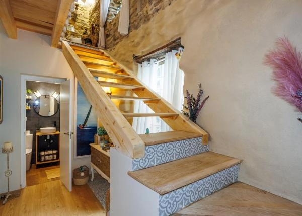 1727 1 Belocoi escalera interior